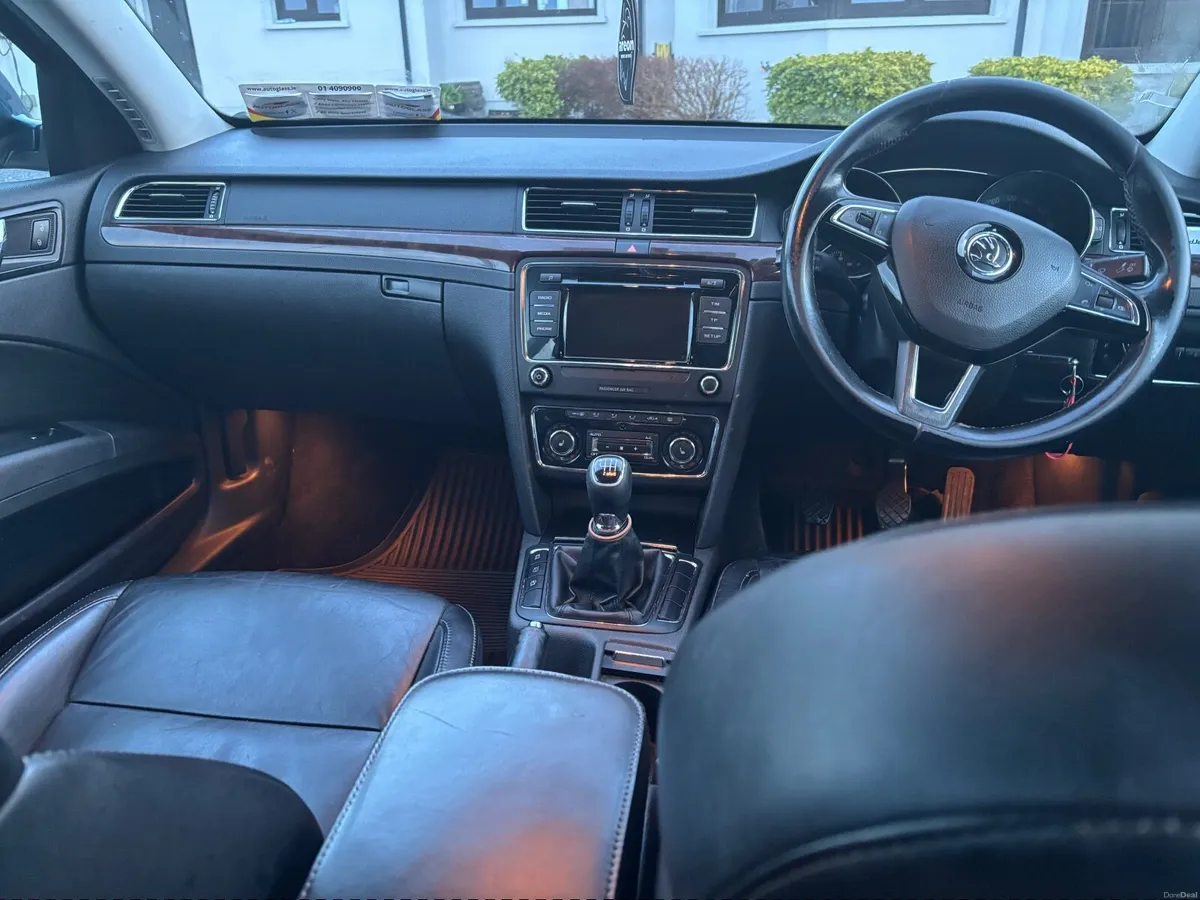 Skoda Superb 2014 - Image 3