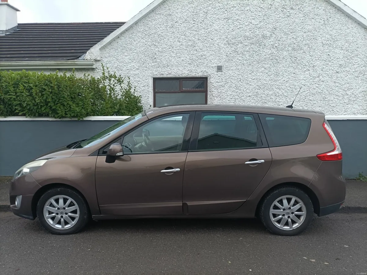 2010  Renault Grand Scenic 7 Seater - Image 4
