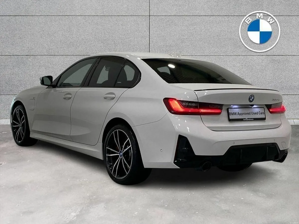 BMW 3-Series 330e M Sport Saloon - Image 3