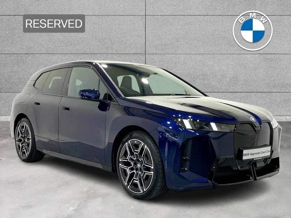 BMW iX xDrive45 M Sport - Image 1