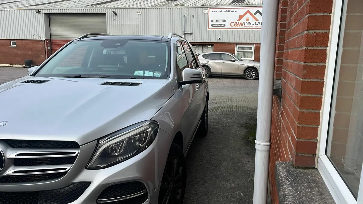 Mercedes-Benz GLE 2016 250D - Image 2