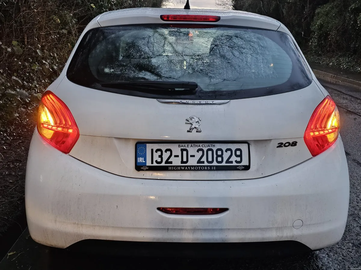 Peugeot 208 2013 nct&tax €3650 - Image 2