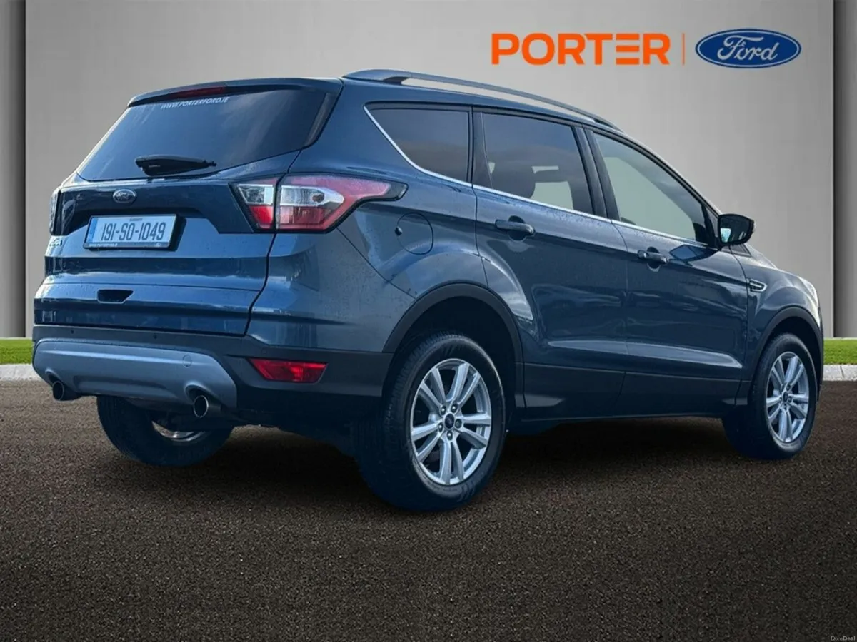 Ford Kuga 1.5 TDCI ZETEC 120PS - Image 4