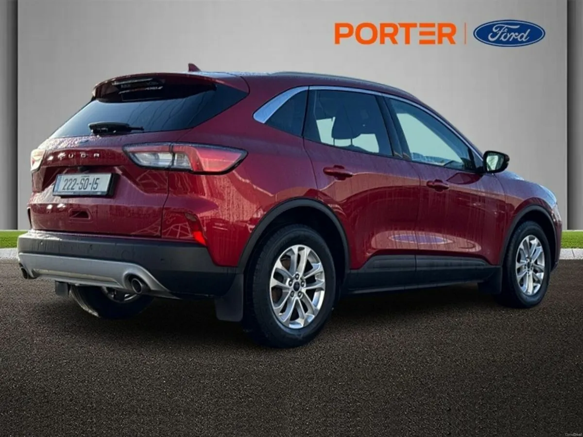 Ford Kuga 1.5TDCI TITANIUM 120PS *DIESEL* - Image 4