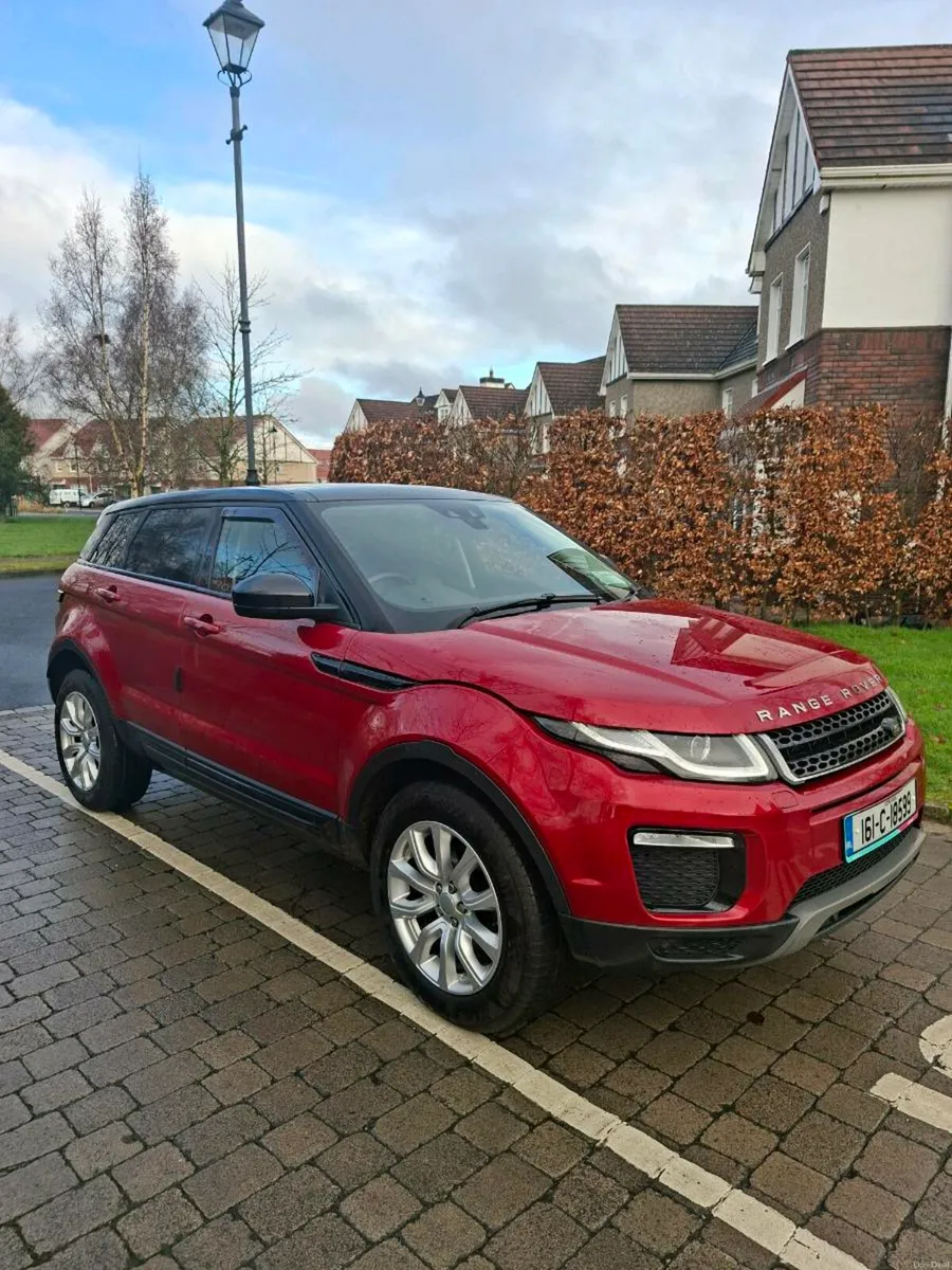 LAND ROVER EVOGUE 2016 - Image 1