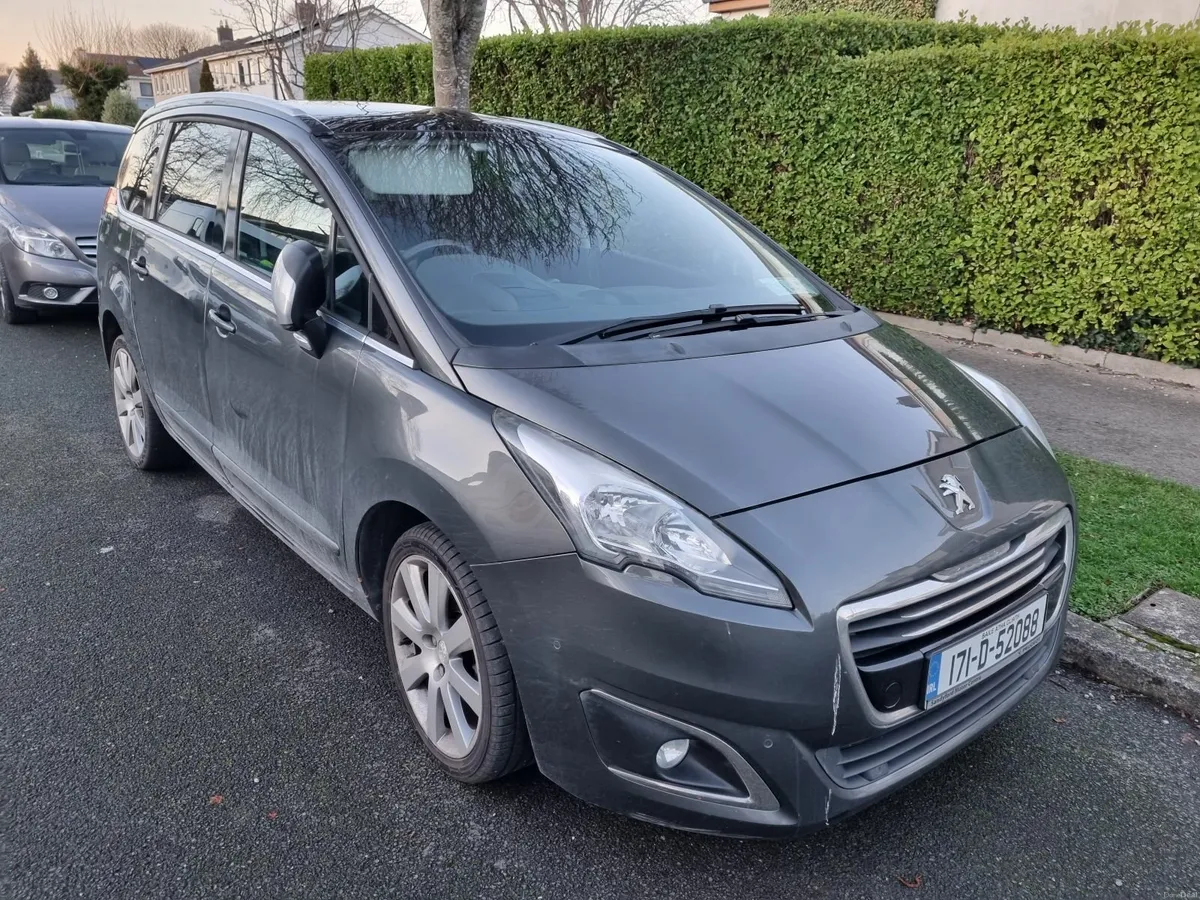 Peugeot 5008 2017 - Image 2
