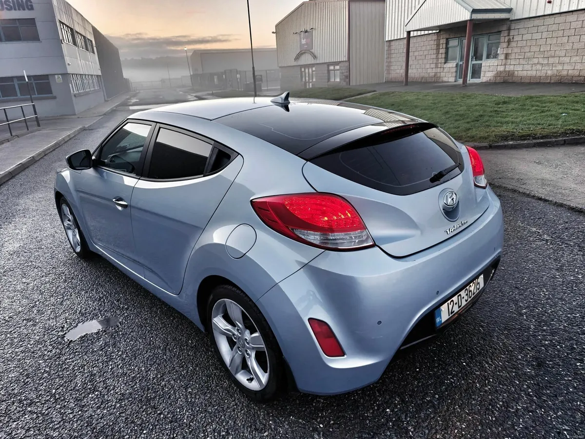 2012 Hyundai Veloster New NCT TAX Low mil ECO - Image 1