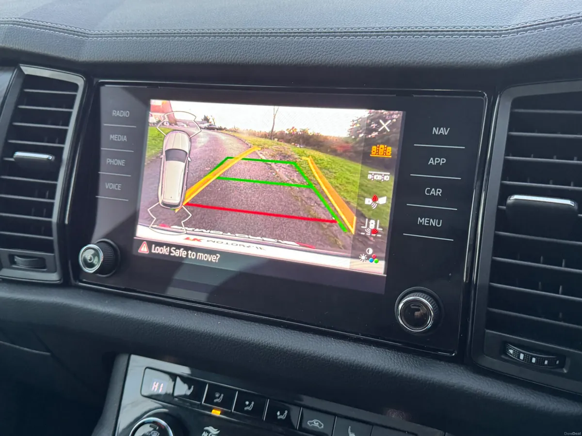 Skoda Kodiaq 2023 Sportline auto panroof - Image 3