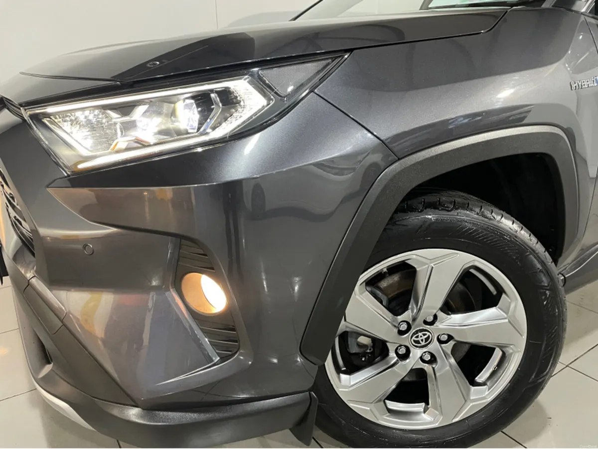 Toyota RAV4 RAV4 HYBRID PLATINUM  AUTO FULL LEATHE - Image 4