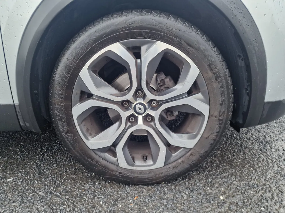 Renault Captur SE Edition Naeb TCE 90 Manual - Image 4