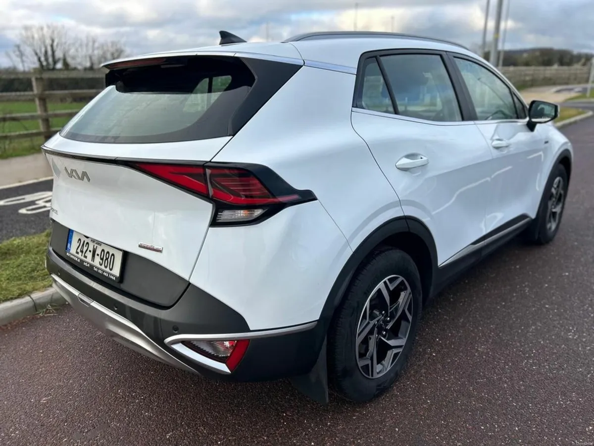 Kia Sportage 1.6D 1 Owner from new! Only 35000km! - Image 3