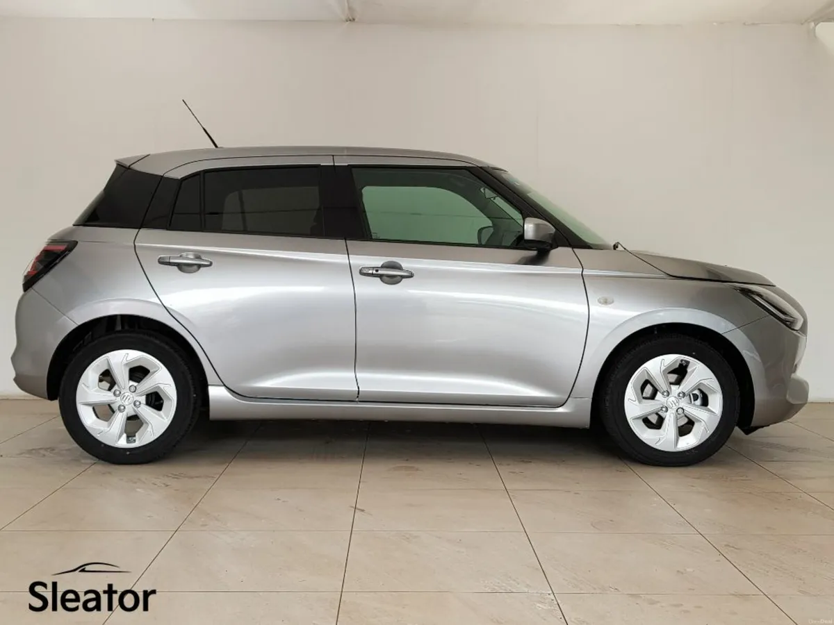 Suzuki Swift 1.2 Hybrid Motion Automatic - Image 2