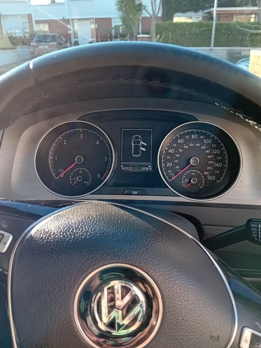 2014 Volkswagen Golf - Image 3