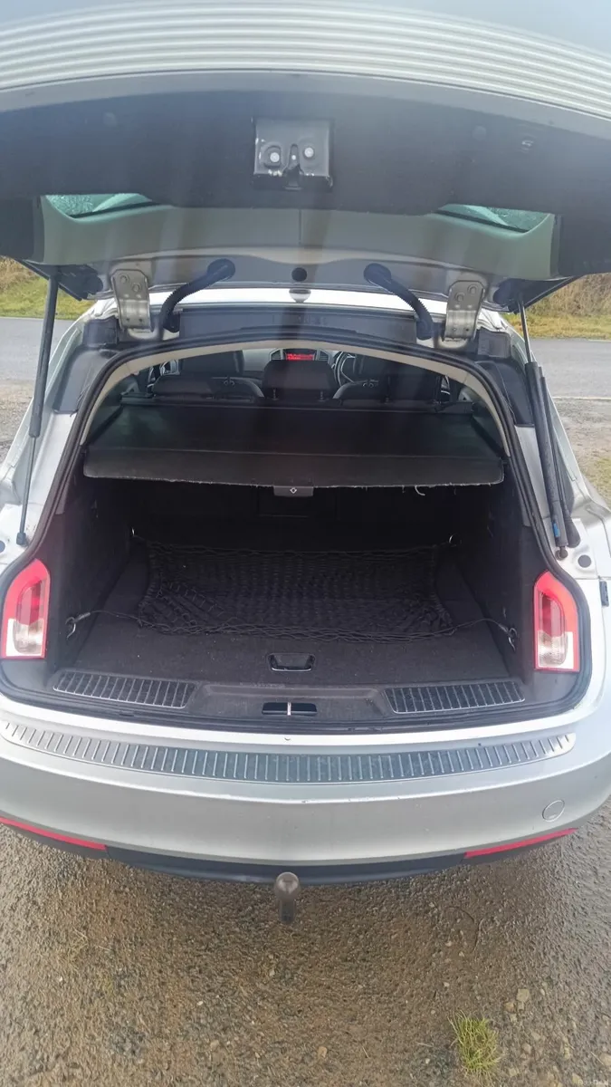 Opel Insignia 2011 - Image 2