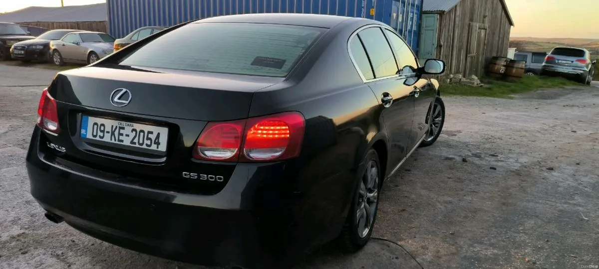 Lexus GS300 H. V6 3.0 petrol NCT road tax - Image 4