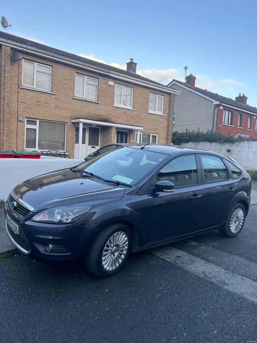 Ford Focus 2010 Titanium 1.6 TDCi Diesel - Image 3
