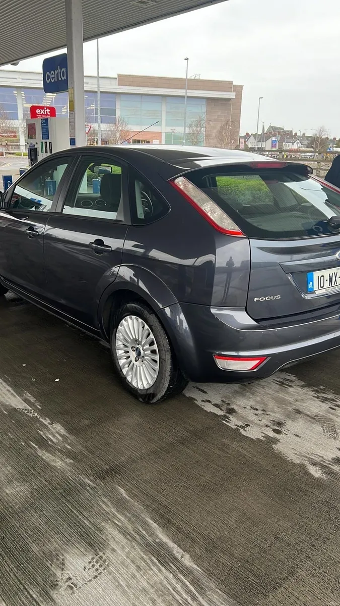 Ford Focus 2010 Titanium 1.6 TDCi Diesel - Image 2