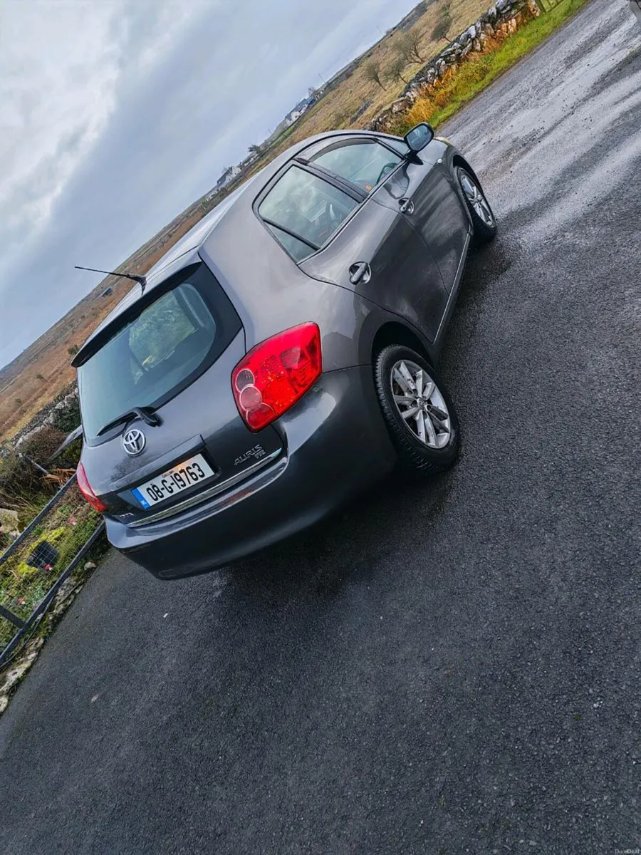 Toyota auris 1.4 diesel - Image 2
