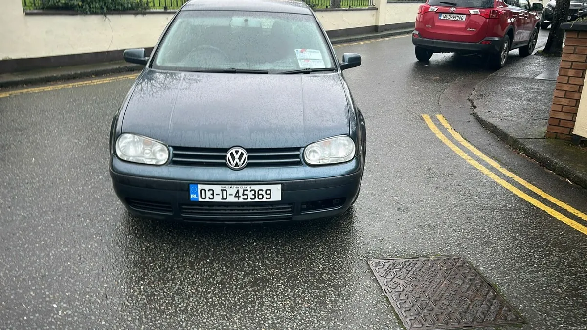Volkswagen Golf 2003 - Image 1