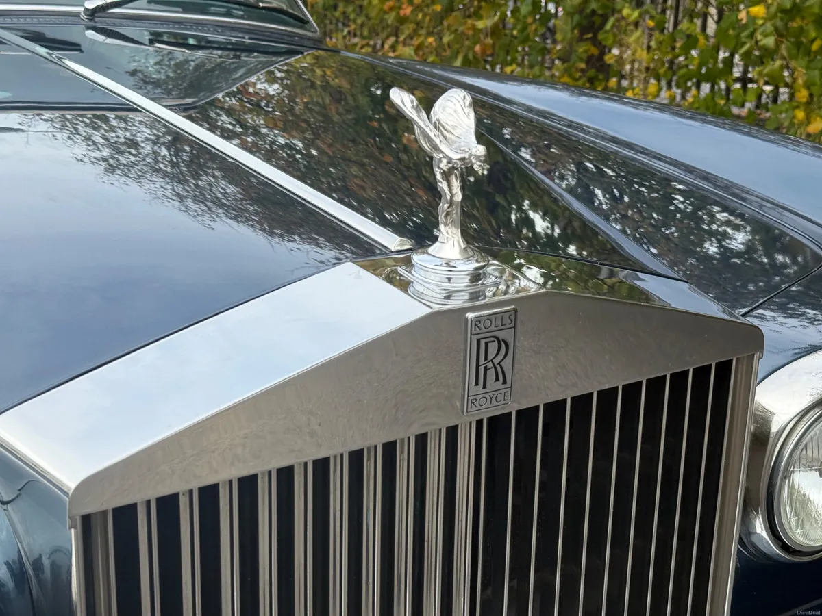 1977 Rolls Royce Corniche - Image 3