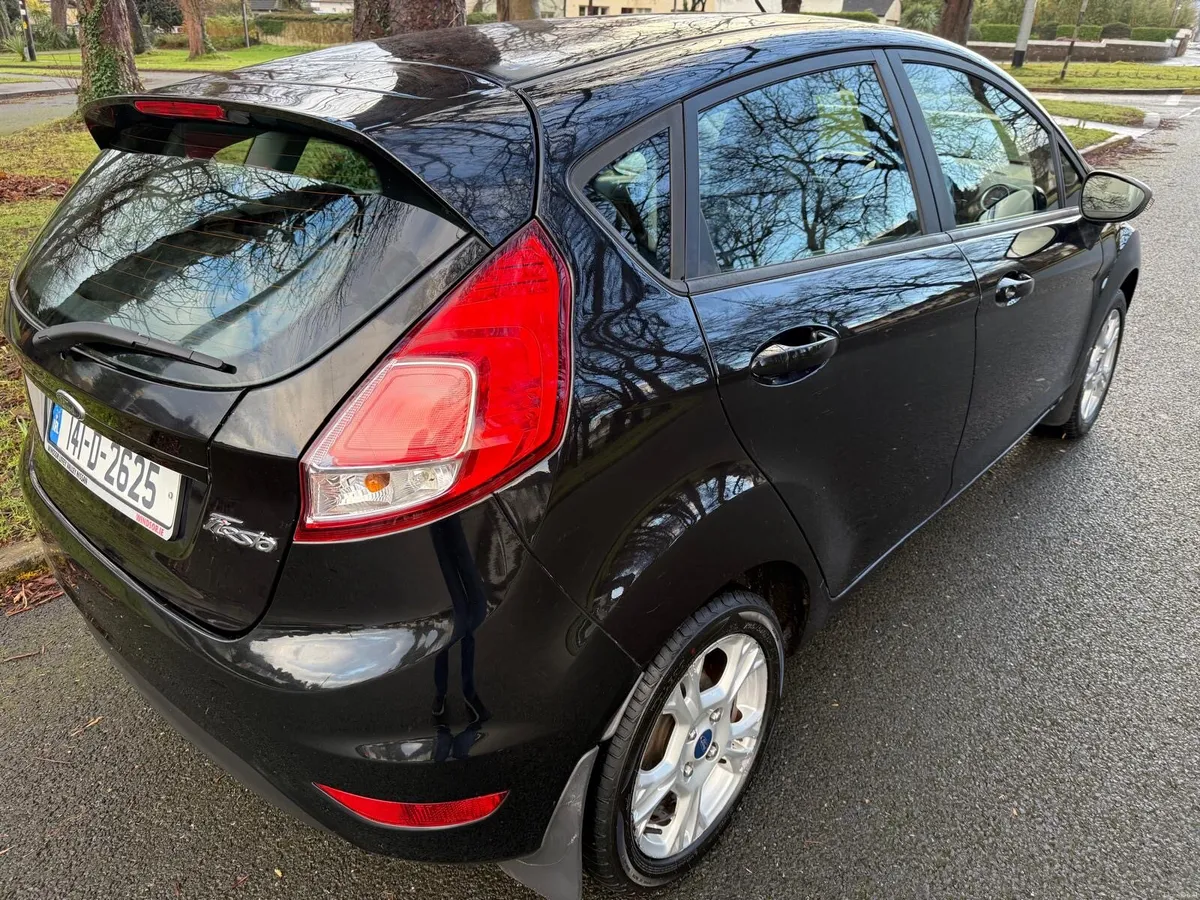 Ford fiesta - Image 4