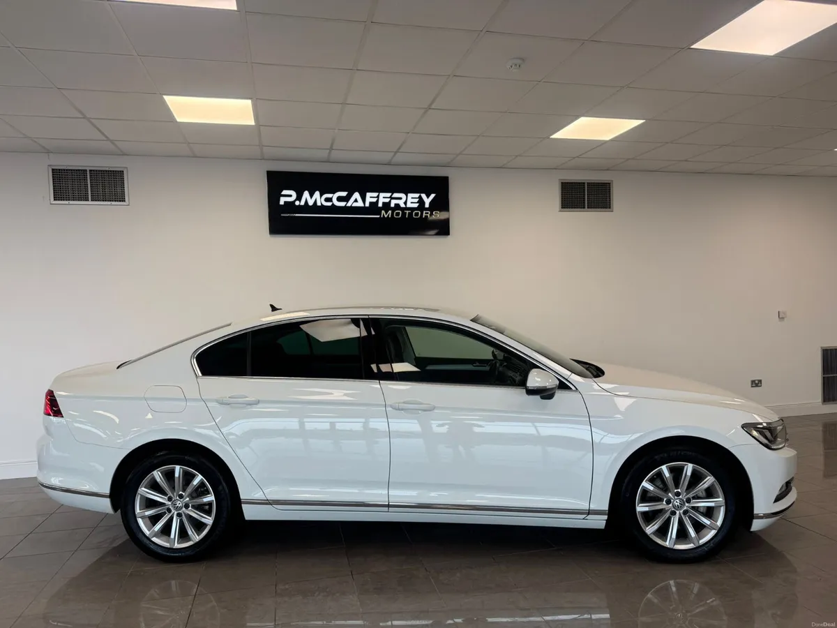 2018 VOLKSWAGEN PASSAT 2.0 TDI HIGHLINE DSG AUTO - Image 2