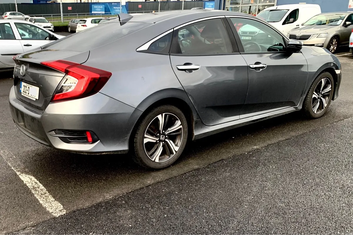 Honda Civic - Image 4