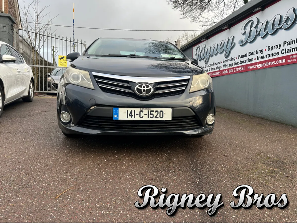 Toyota Avensis 2.0 D-4D AURA 4DR - Image 2
