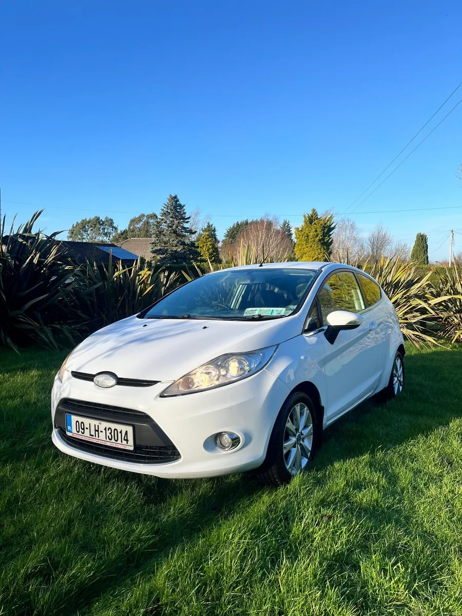 Ford Fiesta 1.2 2009 - Image 1