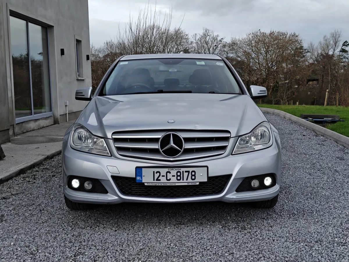 2012 Mercedes C200 CDI 6 Speed Manual - Image 4