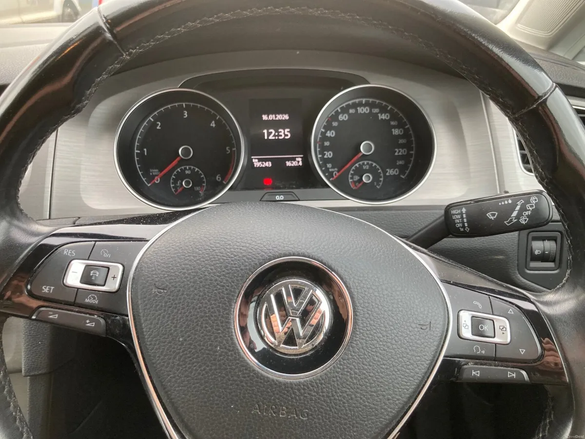 Volkswagen Golf 2016 - Image 1