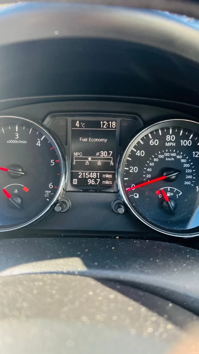 Nissan Qashqai 2010 - Image 2