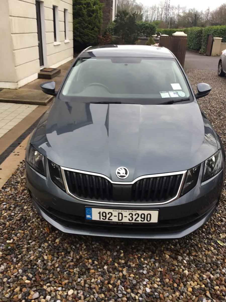 Low mileage skoda octavia - Image 1