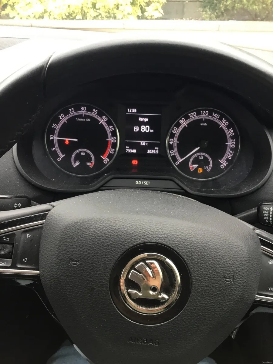 Low mileage skoda octavia - Image 4