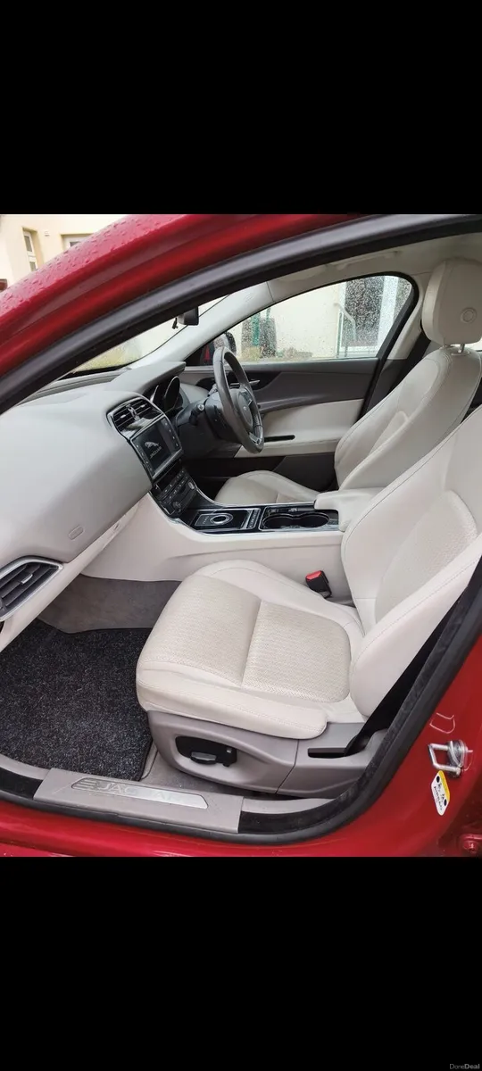 Jaguar xe low mileage - Image 4