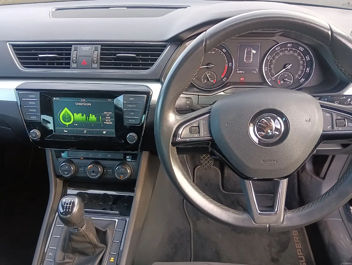 💥2015 Skoda Superb 1.6L Diesel Business edition💥 - Image 2