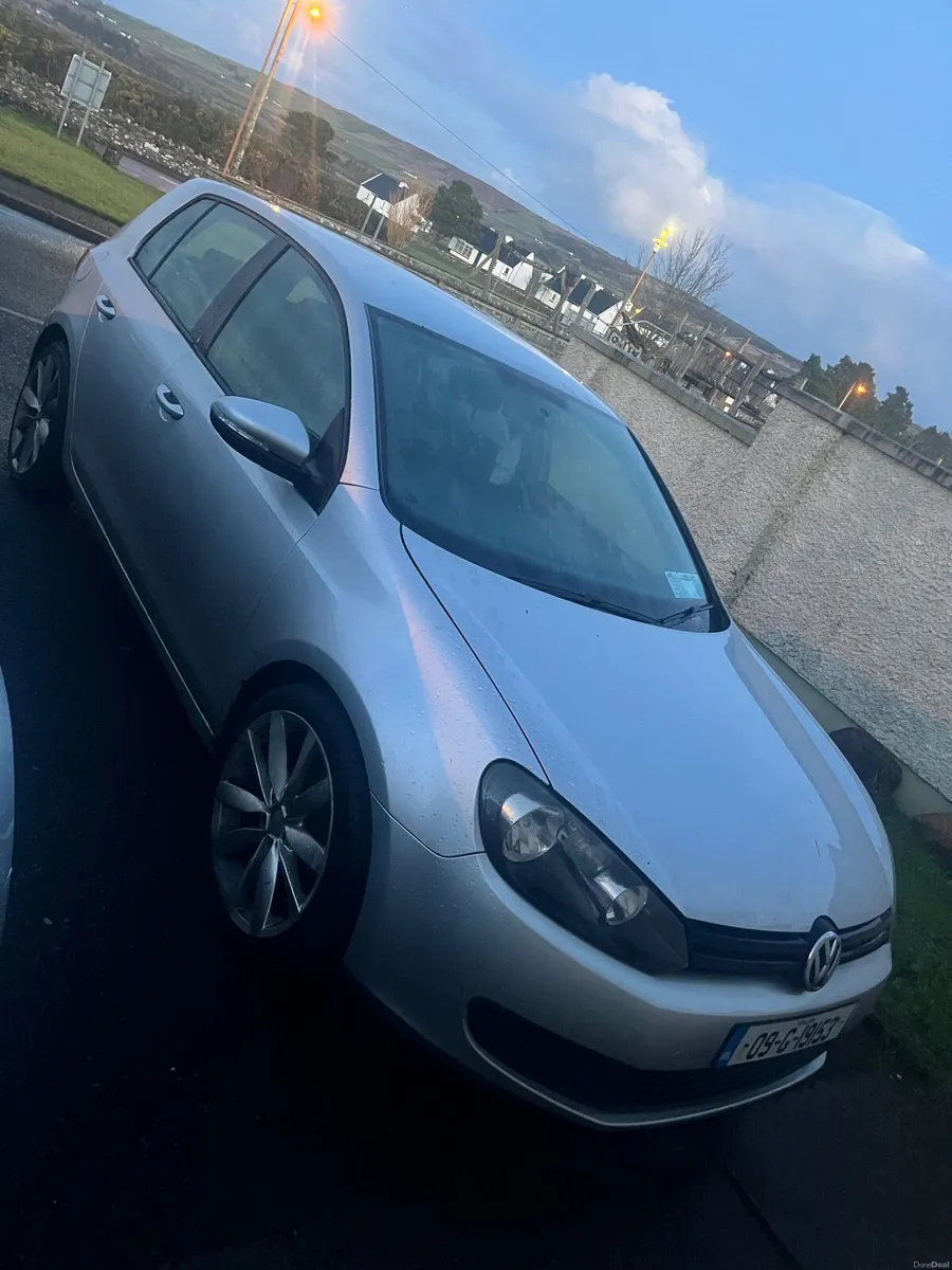 Volkswagen Golf 2009 - Image 3