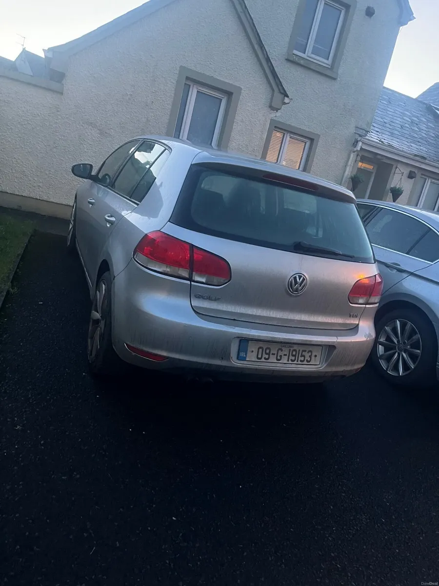Volkswagen Golf 2009 - Image 2