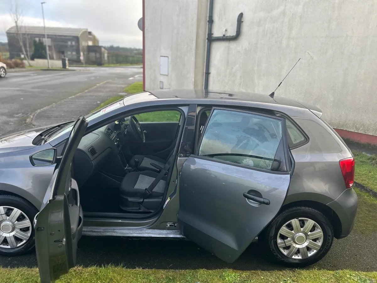 Volkswagen Polo 2010 - Image 3