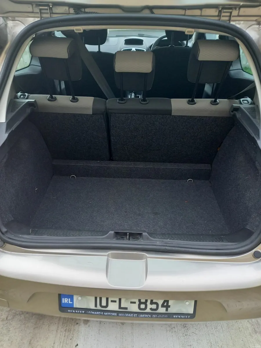 Renault Clio 2010 - Image 4