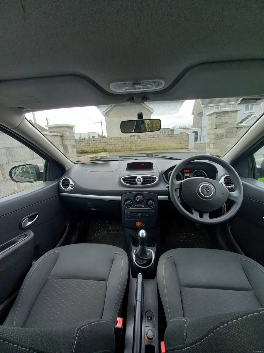 Renault Clio 2010 - Image 3