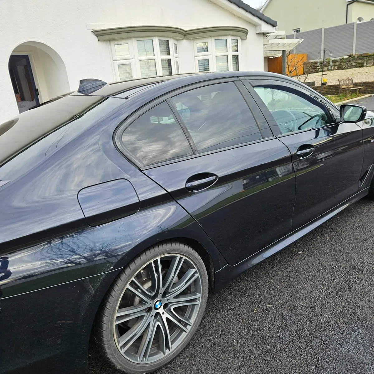 2019 BMW 520d G30 M Sport Auto - Image 2