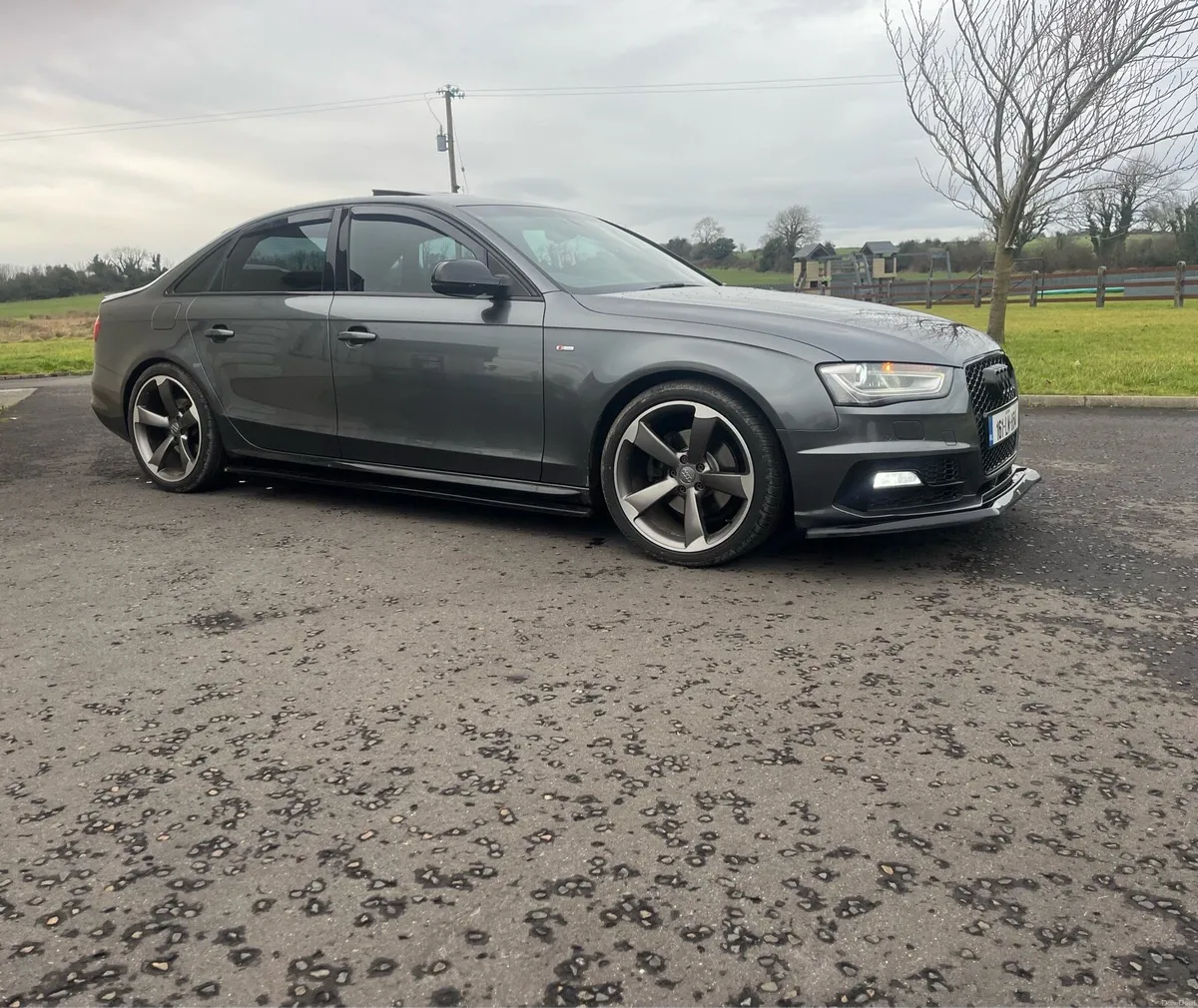 2016 Sunlid Audi A4 - Image 4