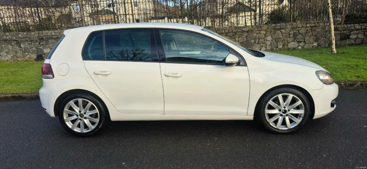 2011 volkswagon golf highline nctd and taxed - Image 2