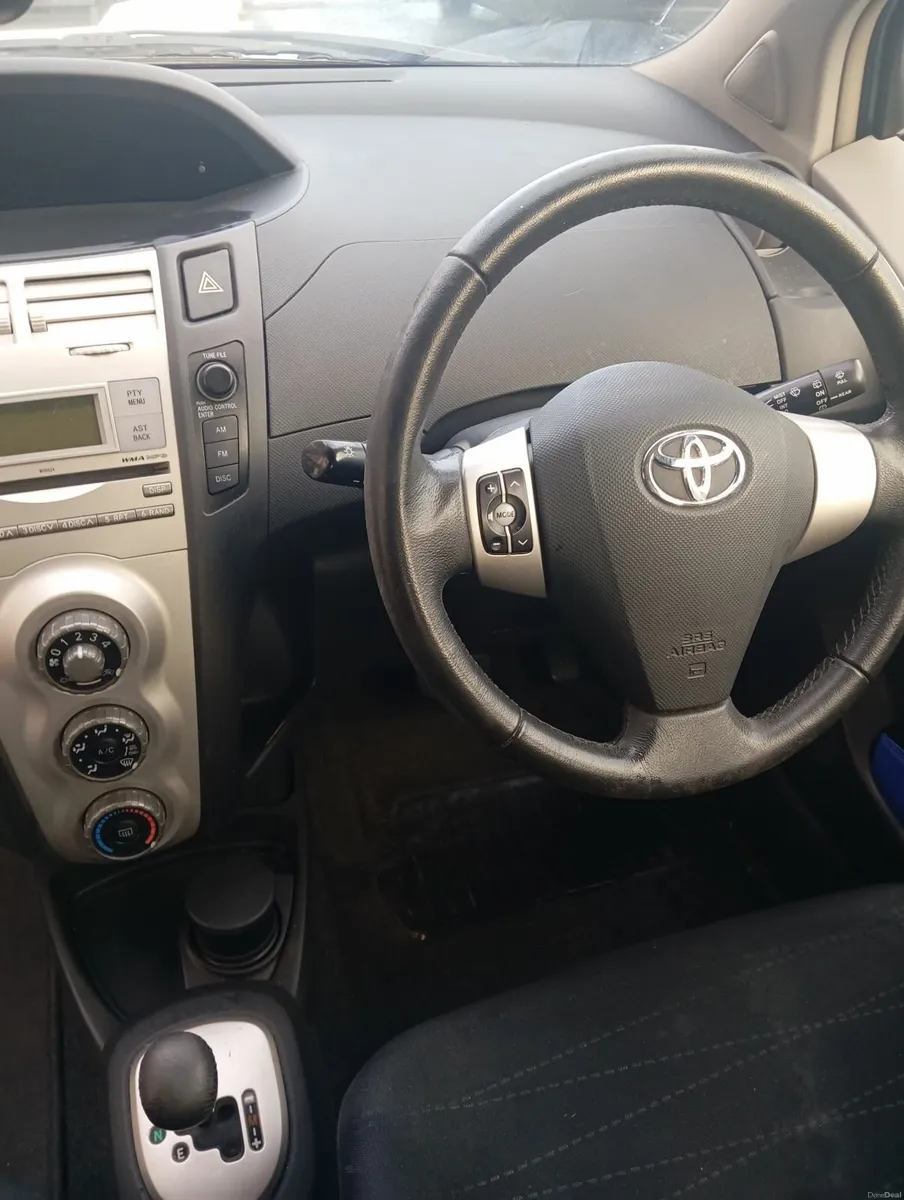 Toyota Yaris 2007 - Image 3