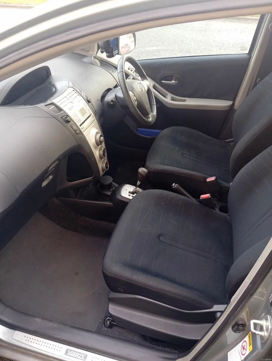 Toyota Yaris 2007 - Image 4