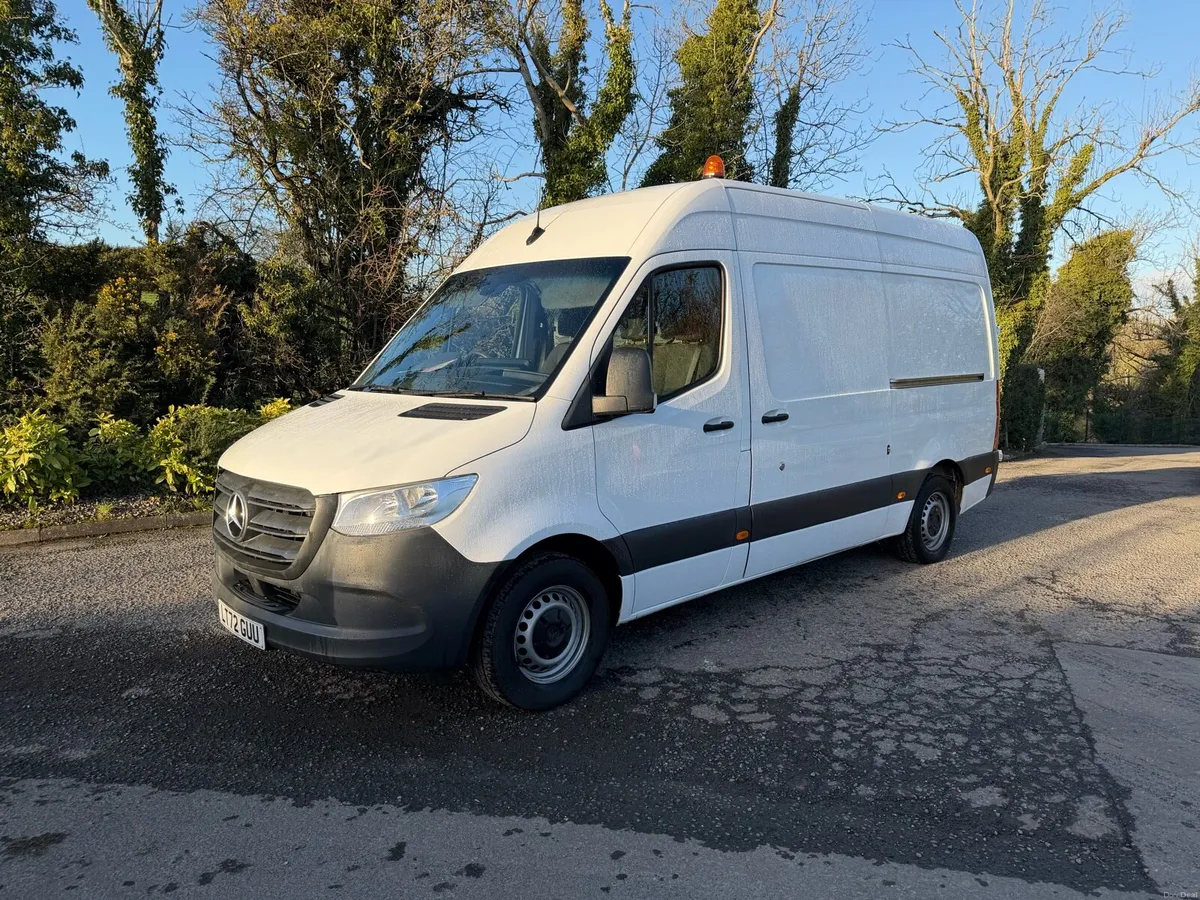 2023 MERCEDES SPRINTER MWB HIGH ROOF - Image 1