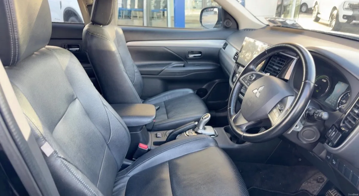 🔵 Mitsubishi Outlander 2.0 GX4H PHEV 160BHP  AUTO - Image 3