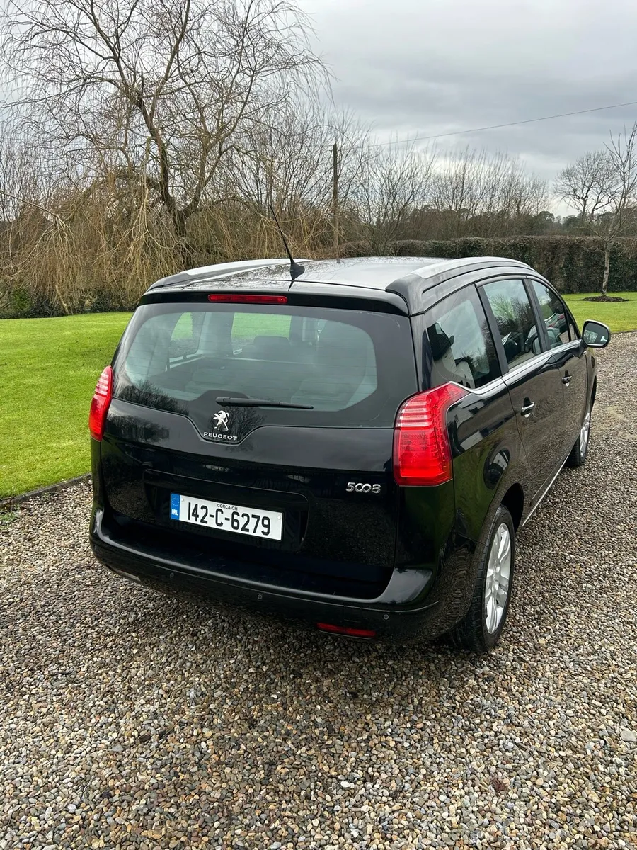 7 Seater Peugeot 5008 Diesel low kms - Image 3