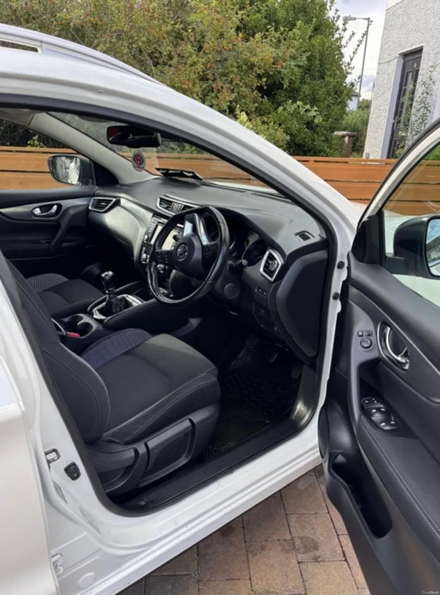 Nissan Qashqai 2017 - Image 4
